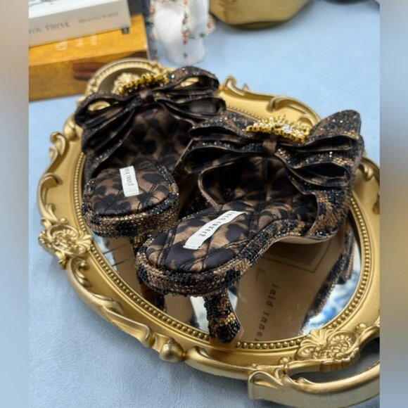 🆕 GIANNI BINI 🧿NWOB PeekaTwo Leopard Print Crystal Keyhole Ornament Sandal Sz7 - Picture 7 of 16